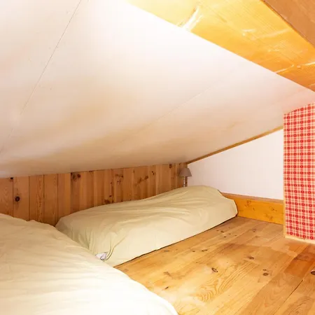Blanc - Piscine Partagee Chalet Darbres